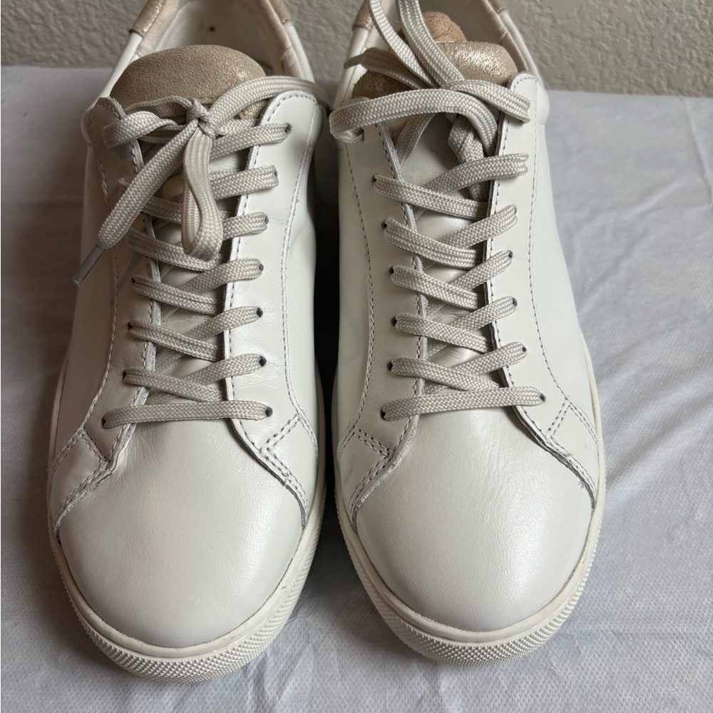 Marc Fischer Women’s  White Leather Women's Sneakers Size 10